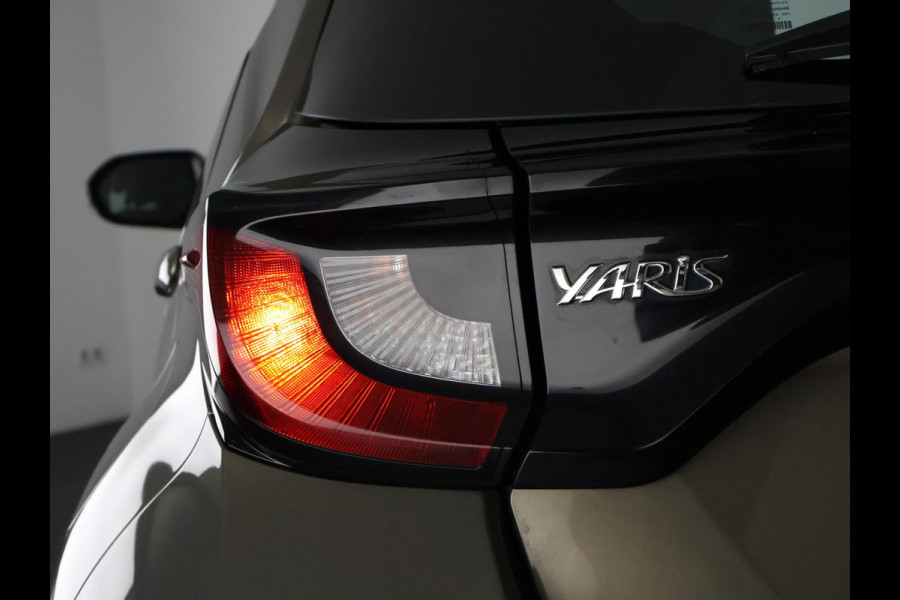 Toyota Yaris 1.5 Hybrid Active | Navigatie | Camera | Cruise control | Lane assist |