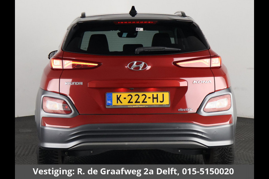 Hyundai Kona EV Premium Two-Tone 64 kWh SOH ACCU 99% | Apple Carplay/Android Auto | Stuur-& Stoelverwarming | Navigatie | Leder | Camera |