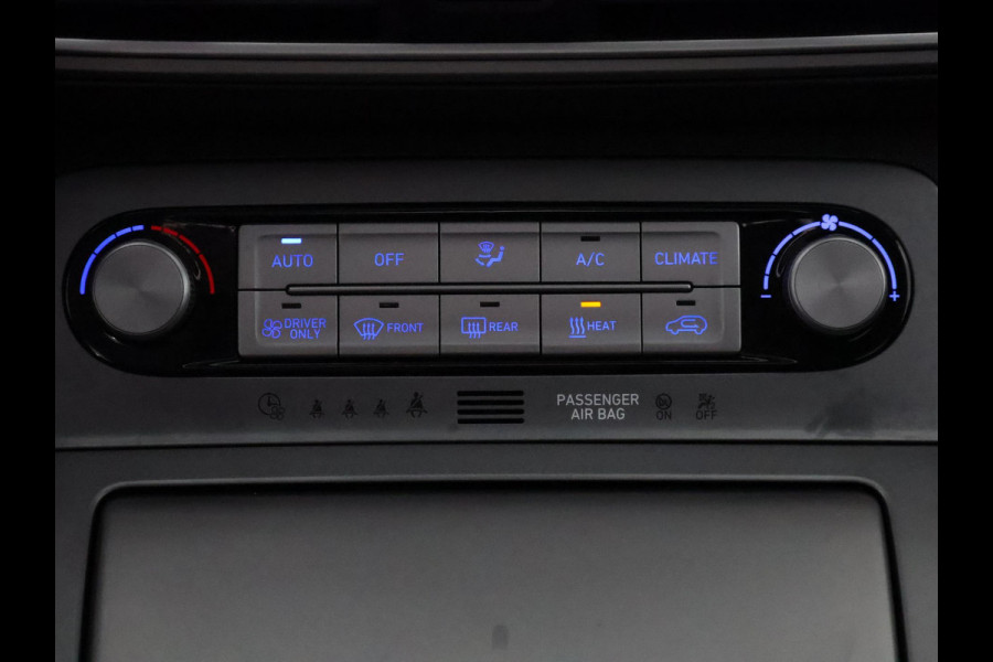 Hyundai Kona EV Premium 64 kWh | Schuif-Kanteldak | Stuur-& Stoelverwarming | Apple Carplay&AndroidAUTO | Leder | Camera |