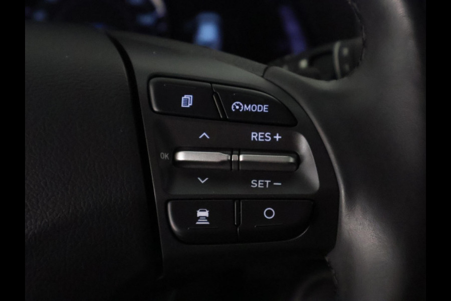 Hyundai Kona EV Premium 64 kWh | Schuif-Kanteldak | Stuur-& Stoelverwarming | Apple Carplay&AndroidAUTO | Leder | Camera |