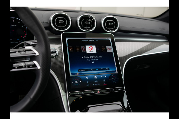 Mercedes-Benz C-Klasse Estate 300 AMG Night Massage|ACC|Keyless|Pano|360|Soundsysteem|LED|19"|New Service
