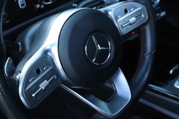 Mercedes-Benz A-Klasse 180 AMG | PANO | Sfeerverlichting | Camera | Nette auto!
