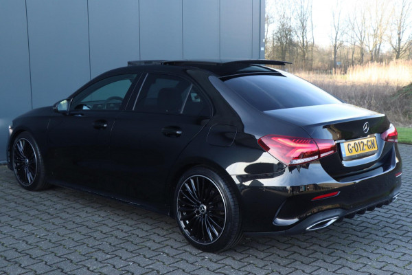 Mercedes-Benz A-Klasse 180 AMG | PANO | Sfeerverlichting | Camera | Nette auto!