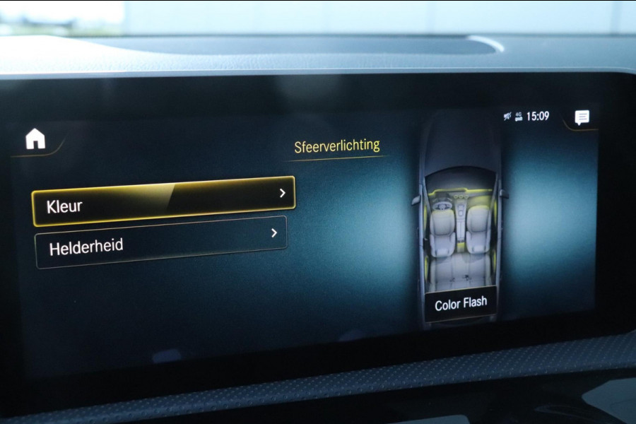 Mercedes-Benz A-Klasse 180 AMG | PANO | Sfeerverlichting | Camera | Nette auto!