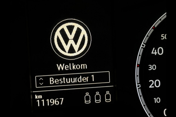 Volkswagen T-Roc 1.5 TSI Sport |AUTOMAAT|STOELVERWARMING|LANE ASSIST|PDC|APK|