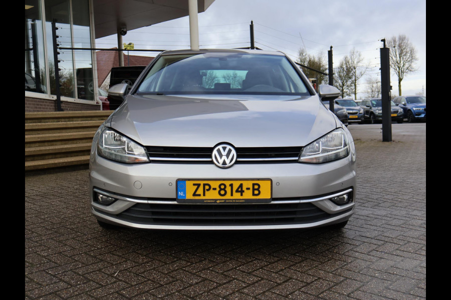 Volkswagen Golf 1.6 TDI 116 PK AUT. *1e EIGENAAR / BTW* + MASSAGE | CARPLAY | ADAPTIVE CRUISE | TREKHAAK | STOELVERW. | DAB