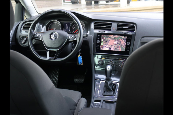 Volkswagen Golf 1.6 TDI 116 PK AUT. *1e EIGENAAR / BTW* + MASSAGE | CARPLAY | ADAPTIVE CRUISE | TREKHAAK | STOELVERW. | DAB