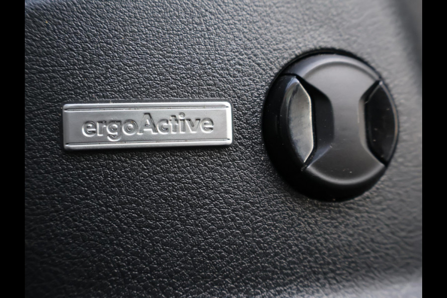 Volkswagen Golf 1.6 TDI 116 PK AUT. *1e EIGENAAR / BTW* + MASSAGE | CARPLAY | ADAPTIVE CRUISE | TREKHAAK | STOELVERW. | DAB