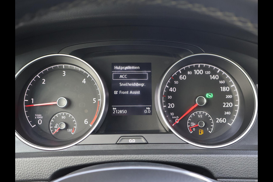Volkswagen Golf 1.6 TDI 116 PK AUT. *1e EIGENAAR / BTW* + MASSAGE | CARPLAY | ADAPTIVE CRUISE | TREKHAAK | STOELVERW. | DAB
