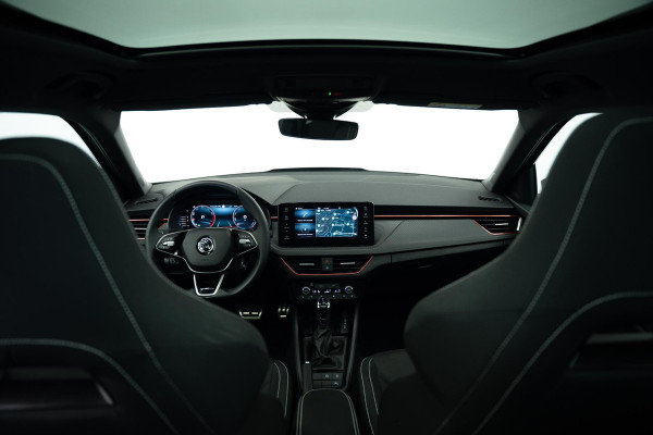 Škoda Kamiq 1.0 TSI Monte Carlo |Glazen Dak|Camera|ACC|Stoelverwarming|Stuurverwarming|Dodehoek|