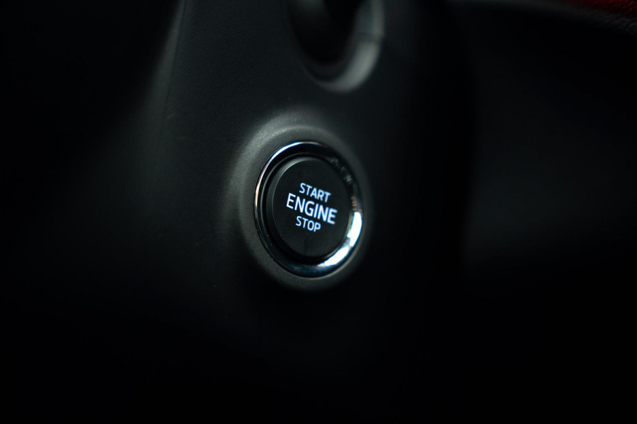 Škoda Kamiq 1.0 TSI Monte Carlo |Glazen Dak|Camera|ACC|Stoelverwarming|Stuurverwarming|Dodehoek|