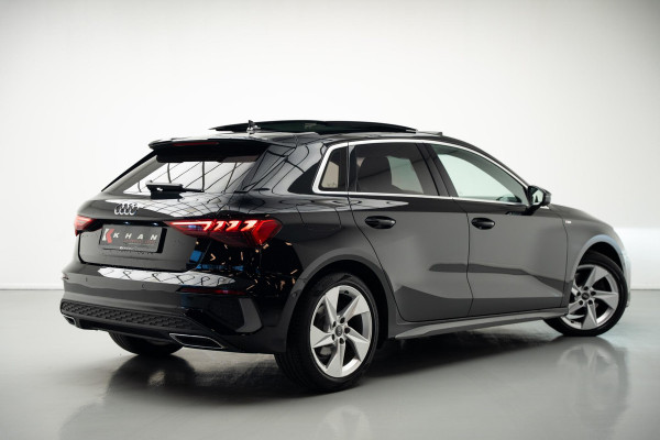 Audi A3 Sportback 30 TFSI S edition |Pano|Leder|Lane Assist|Stoelverwarming|