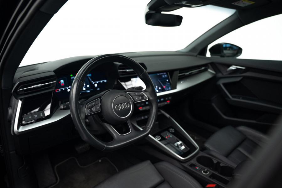Audi A3 Sportback 30 TFSI S edition |Pano|Leder|Lane Assist|Stoelverwarming|