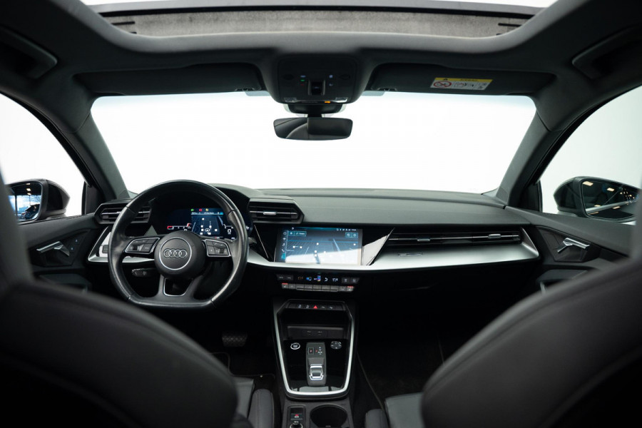 Audi A3 Sportback 30 TFSI S edition |Pano|Leder|Lane Assist|Stoelverwarming|