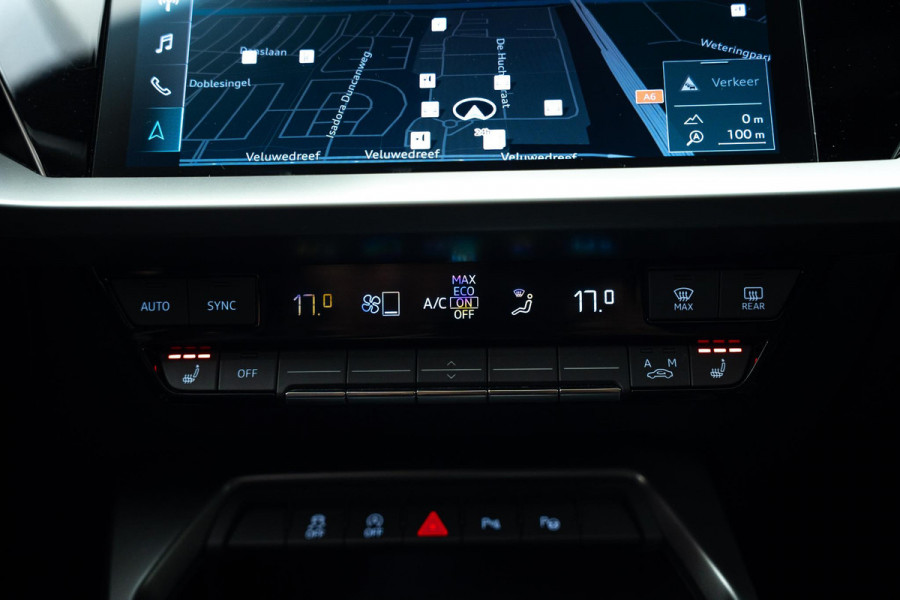 Audi A3 Sportback 30 TFSI S edition |Pano|Leder|Lane Assist|Stoelverwarming|