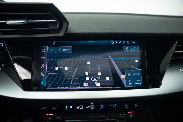 Audi A3 Sportback 30 TFSI S edition |Pano|Leder|Lane Assist|Stoelverwarming|