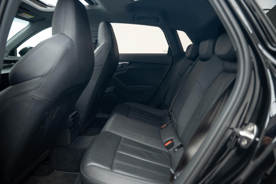 Audi A3 Sportback 30 TFSI S edition |Pano|Leder|Lane Assist|Stoelverwarming|