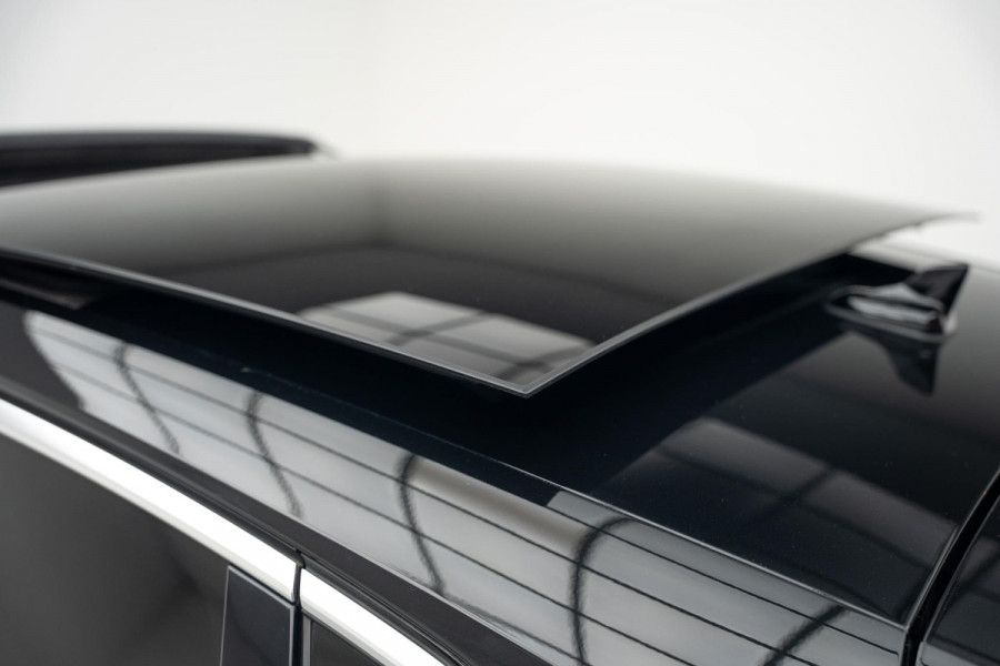 Audi A3 Sportback 30 TFSI S edition |Pano|Leder|Lane Assist|Stoelverwarming|