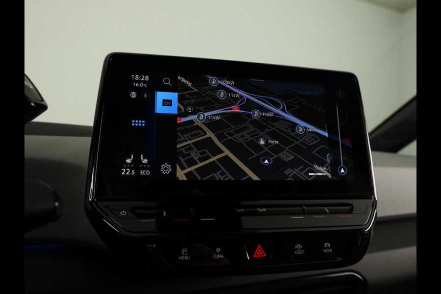 Volkswagen ID.3 First Plus 58 kWh | Navigatie | Parkeersensoren | Achteruitrijcamera | Stoelverwarming |