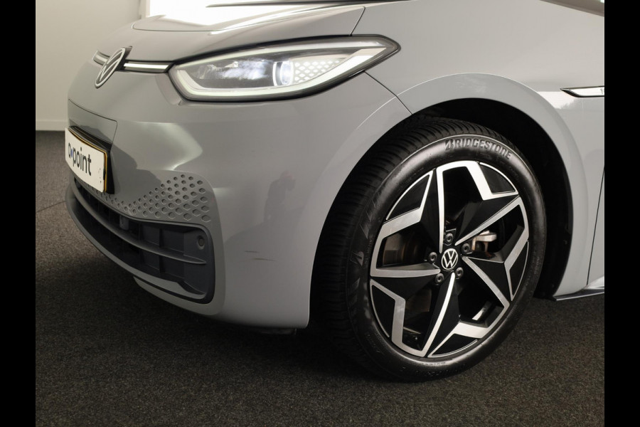 Volkswagen ID.3 First Plus 58 kWh | Navigatie | Parkeersensoren | Achteruitrijcamera | Stoelverwarming |