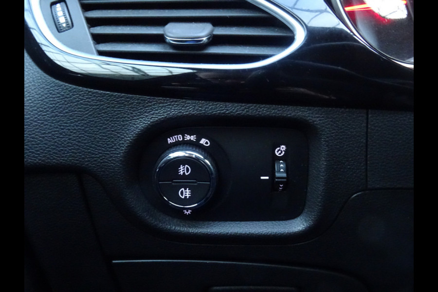 Opel Astra Sports Tourer 1.4 Innovation * LUXE UITVOERING !!