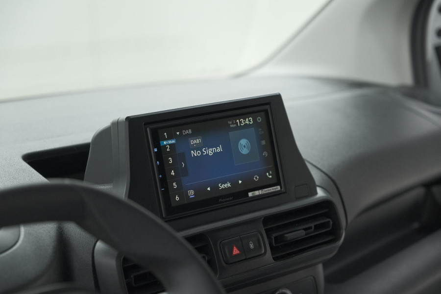 Peugeot Partner 1.5 BlueHDi 100 S&S L1 | Trekhaak | Camera | Apple Carplay | Laadruimte-Pakket