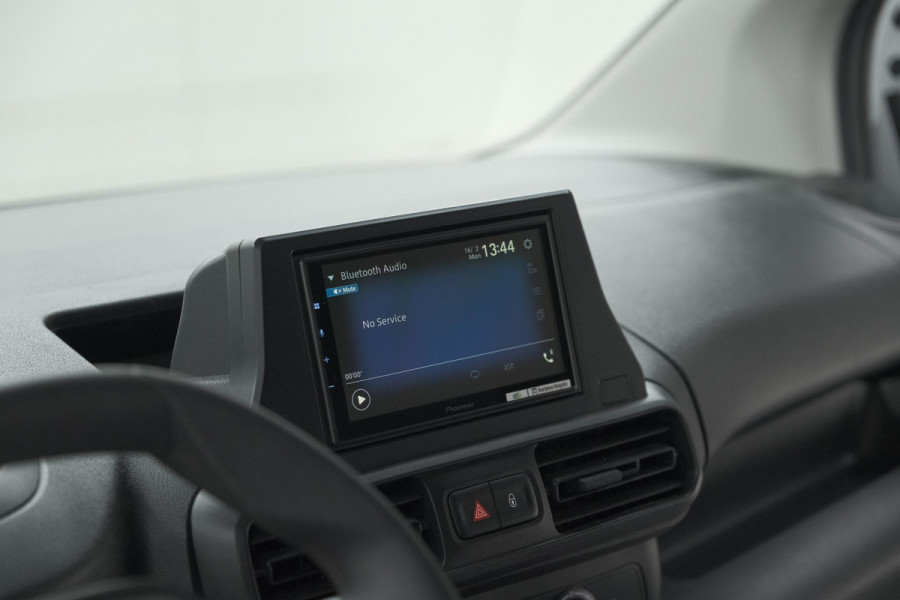 Peugeot Partner 1.5 BlueHDi 100 S&S L1 | Trekhaak | Camera | Apple Carplay | Laadruimte-Pakket
