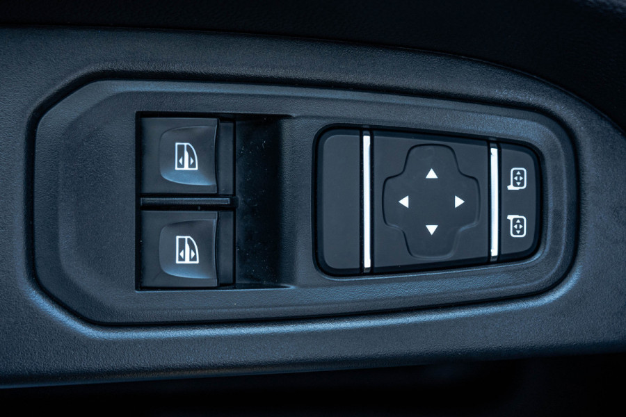 Renault Trafic 2.0dCi 130 L2H1 Advance | 130PK | Digital display | LED | Cruise | Apple Carplay | Trekhaak