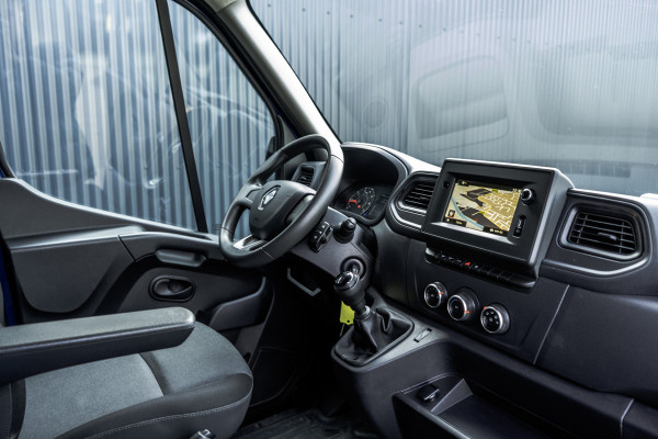 Renault Trafic 2.3dCi 145PK Bakwagen met deuren | LED | Camera | Navi | Airco