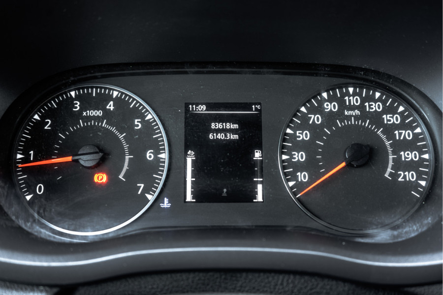 Renault Trafic 2.3dCi 145PK Bakwagen met deuren | LED | Camera | Navi | Airco