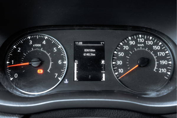 Renault Trafic 2.3dCi 145PK Bakwagen met deuren | LED | Camera | Navi | Airco