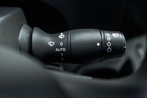 Renault Trafic 2.3dCi 145PK Bakwagen met deuren | LED | Camera | Navi | Airco