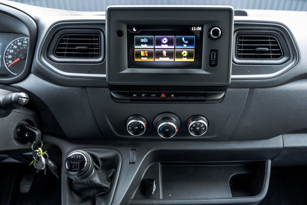 Renault Trafic 2.3dCi 145PK Bakwagen met deuren | LED | Camera | Navi | Airco