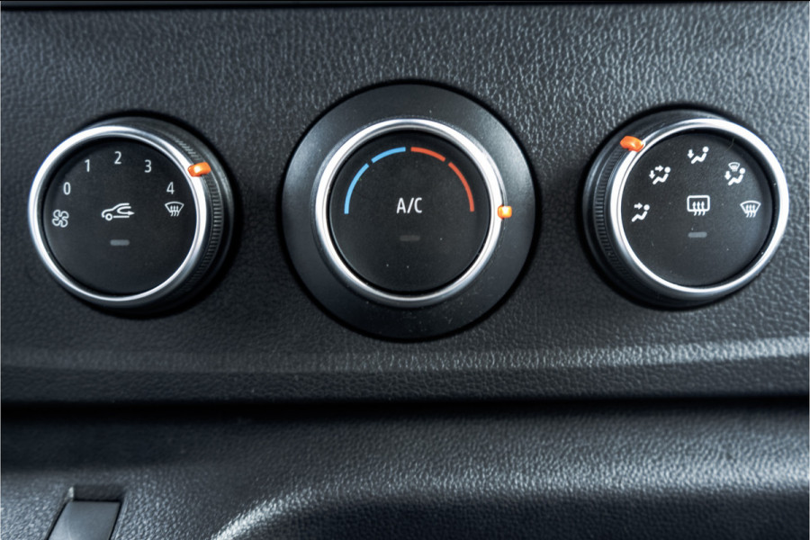 Renault Trafic 2.3dCi 145PK Bakwagen met deuren | LED | Camera | Navi | Airco