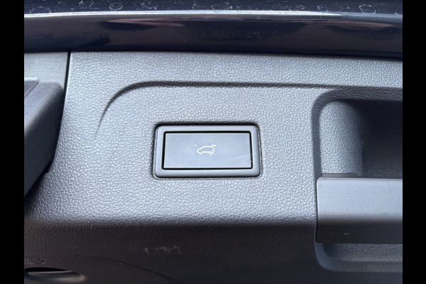 Volkswagen Touran 1.5 TSi 150pk Highline 7-persoons NAVI/CARPLAY/CLIMA/ADAPT/CRUISE/PDC