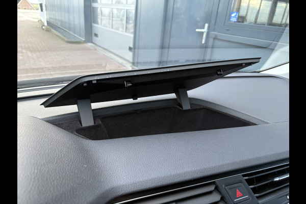 Volkswagen Touran 1.5 TSi 150pk Highline 7-persoons NAVI/CARPLAY/CLIMA/ADAPT/CRUISE/PDC
