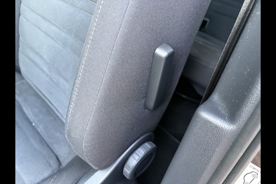 Volkswagen Touran 1.5 TSi 150pk Highline 7-persoons NAVI/CARPLAY/CLIMA/ADAPT/CRUISE/PDC