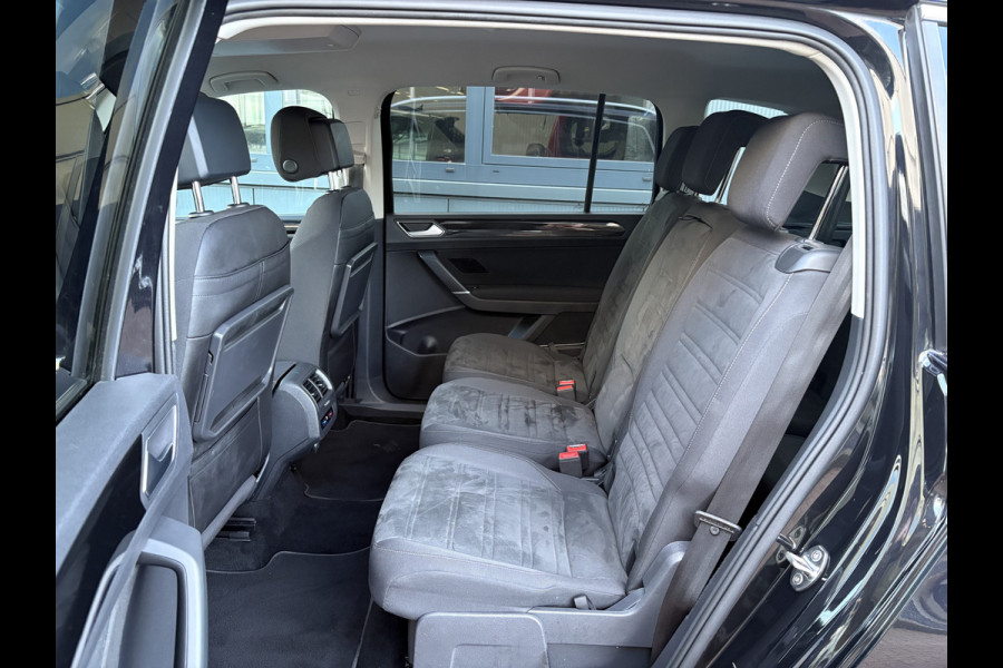 Volkswagen Touran 1.5 TSi 150pk Highline 7-persoons NAVI/CARPLAY/CLIMA/ADAPT/CRUISE/PDC