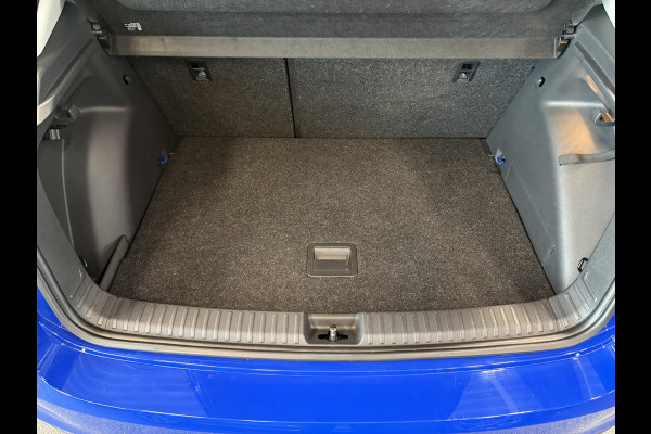 Škoda Fabia 1.0 TSi 95pk Business Edition 5-drs. PANORAMADAK/KEYLESS/VIRTUAL/CARPLAY/PDC/ADAPT.CRUISE/WINTERPACK