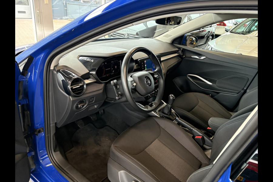 Škoda Fabia 1.0 TSi 95pk Business Edition 5-drs. PANORAMADAK/KEYLESS/VIRTUAL/CARPLAY/PDC/ADAPT.CRUISE/WINTERPACK