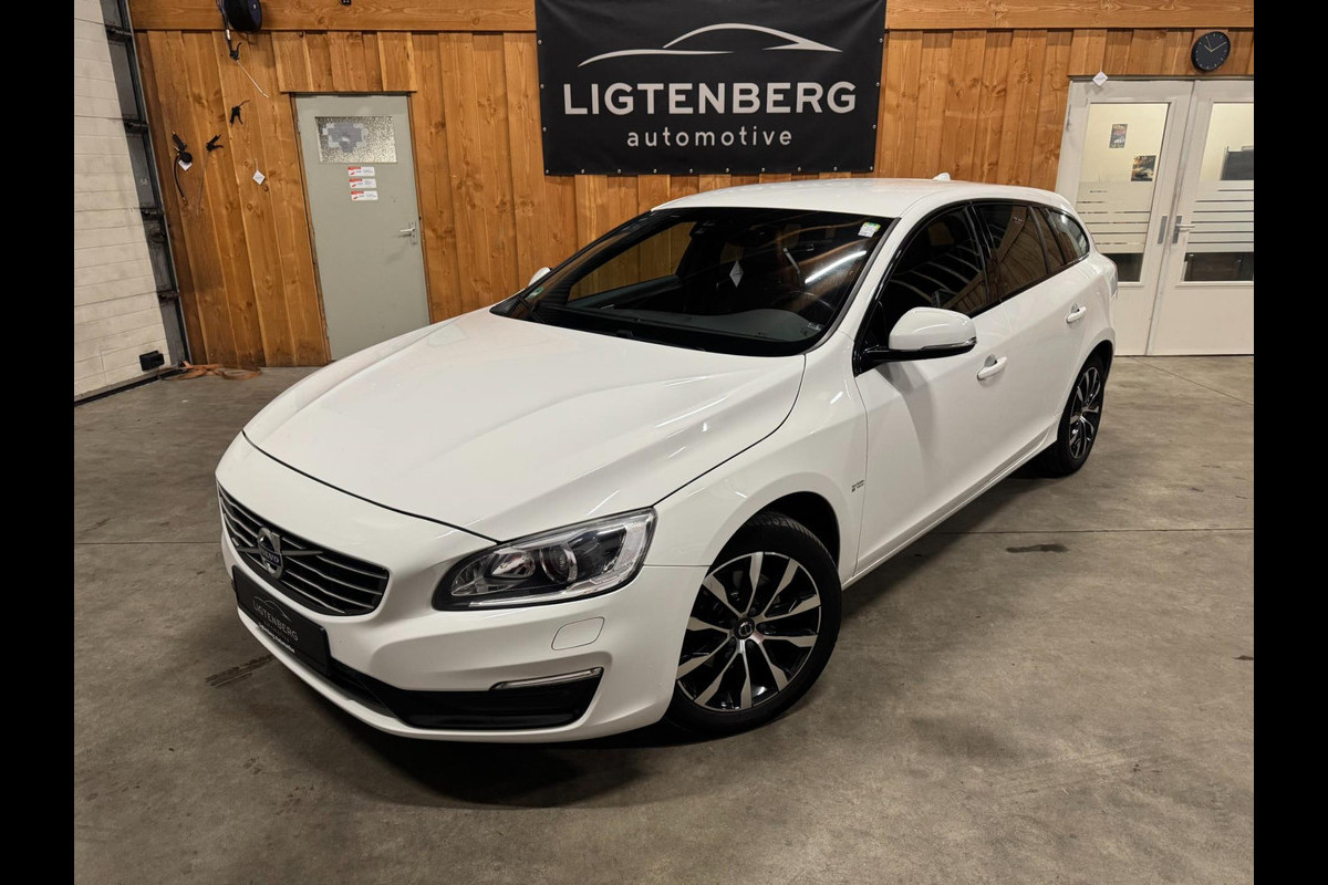 Volvo V60 2.0 T3 Polar+ Dynamic CRUISE, CLIMA, ALL-IN PRIJS