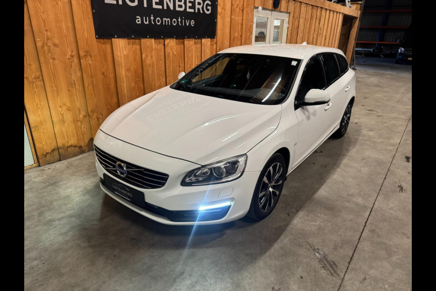 Volvo V60 2.0 T3 Polar+ Dynamic CRUISE, CLIMA, ALL-IN PRIJS