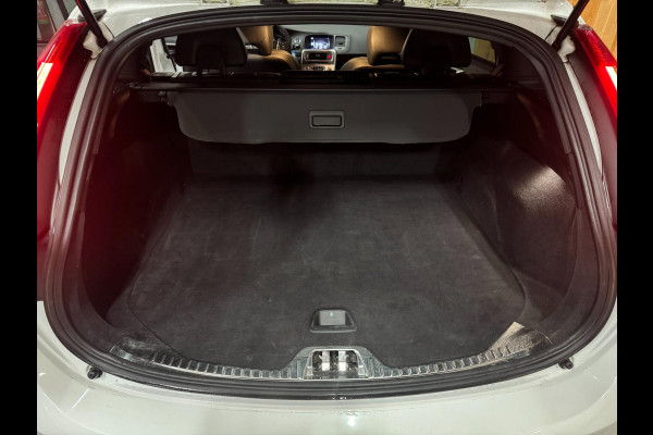 Volvo V60 2.0 T3 Polar+ Dynamic CRUISE, CLIMA, ALL-IN PRIJS