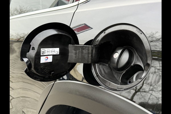 Peugeot 2008 BWJ 2019 | 1.2T 111pk Allure | TREKHAAK | CLIMA | NAVI | PDC | HALF LEER | CARPLAY | CAMERA A |