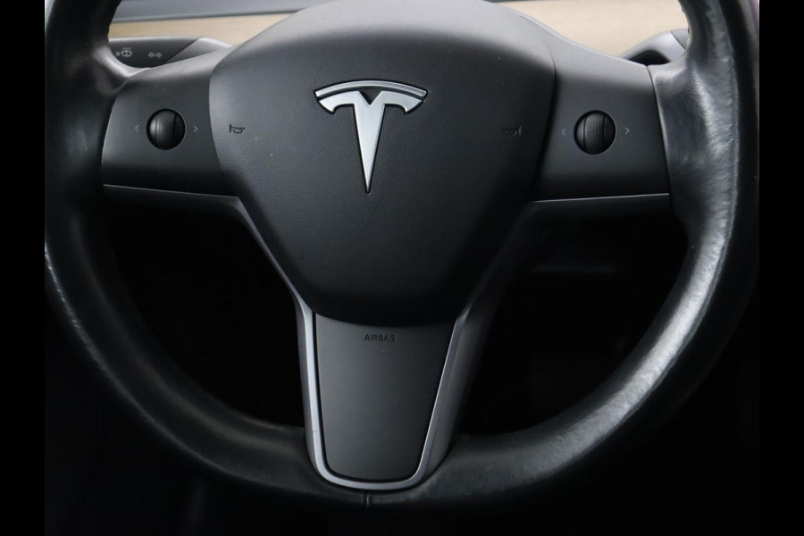 Tesla Model 3 Long Range AWD 75kWh | Panoramadak | Autopilot | Leder | Stoelverwarming | Full LED | Navigatie | Keyless | 18'' | Camera