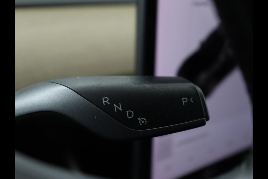 Tesla Model 3 Long Range AWD 75kWh | Panoramadak | Autopilot | Leder | Stoelverwarming | Full LED | Navigatie | Keyless | 18'' | Camera