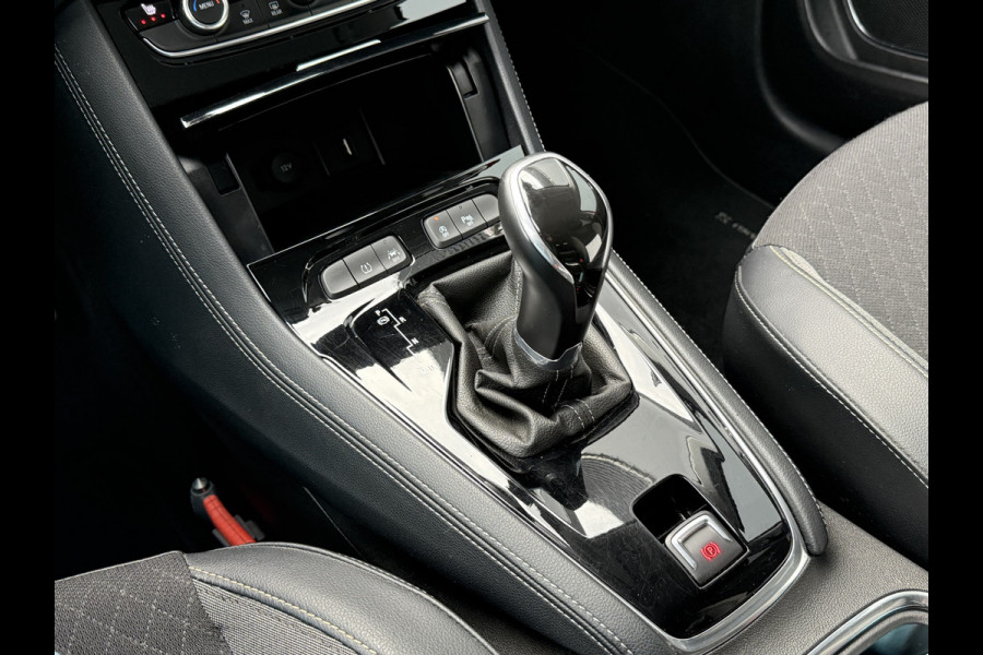 Opel Grandland X BWJ 2019 | 1.2T 131PK Bus Executive AUTOMAAT | TREKHAAK | CAMERA A | LEDER/STOF | NAVI | CLIMA | STOELVERW | CARPLAY | PRIVACY GLASS |