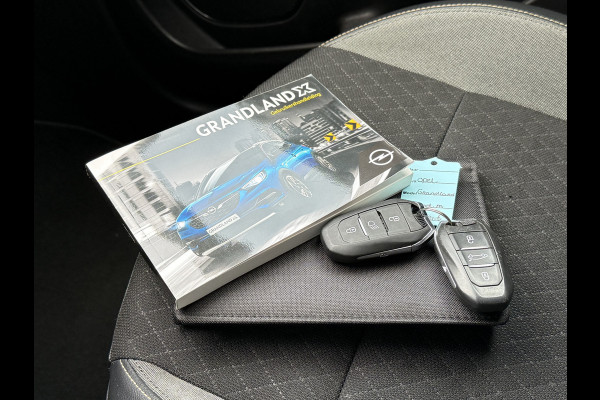 Opel Grandland X BWJ 2019 | 1.2T 131PK Bus Executive AUTOMAAT | TREKHAAK | CAMERA A | LEDER/STOF | NAVI | CLIMA | STOELVERW | CARPLAY | PRIVACY GLASS |