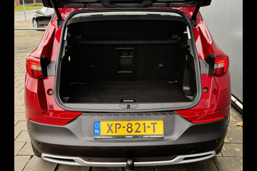 Opel Grandland X BWJ 2019 | 1.2T 131PK Bus Executive AUTOMAAT | TREKHAAK | CAMERA A | LEDER/STOF | NAVI | CLIMA | STOELVERW | CARPLAY | PRIVACY GLASS |