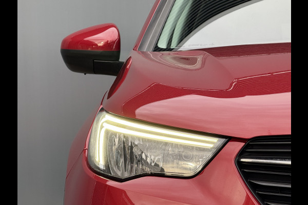 Opel Grandland X BWJ 2019 | 1.2T 131PK Bus Executive AUTOMAAT | TREKHAAK | CAMERA A | LEDER/STOF | NAVI | CLIMA | STOELVERW | CARPLAY | PRIVACY GLASS |